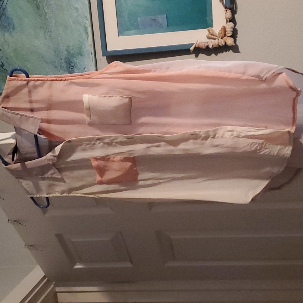 Top - Picture 2 of 2